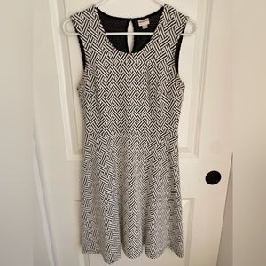Merona black and white shift Dress